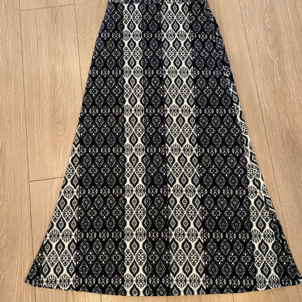 Lily White Maxi